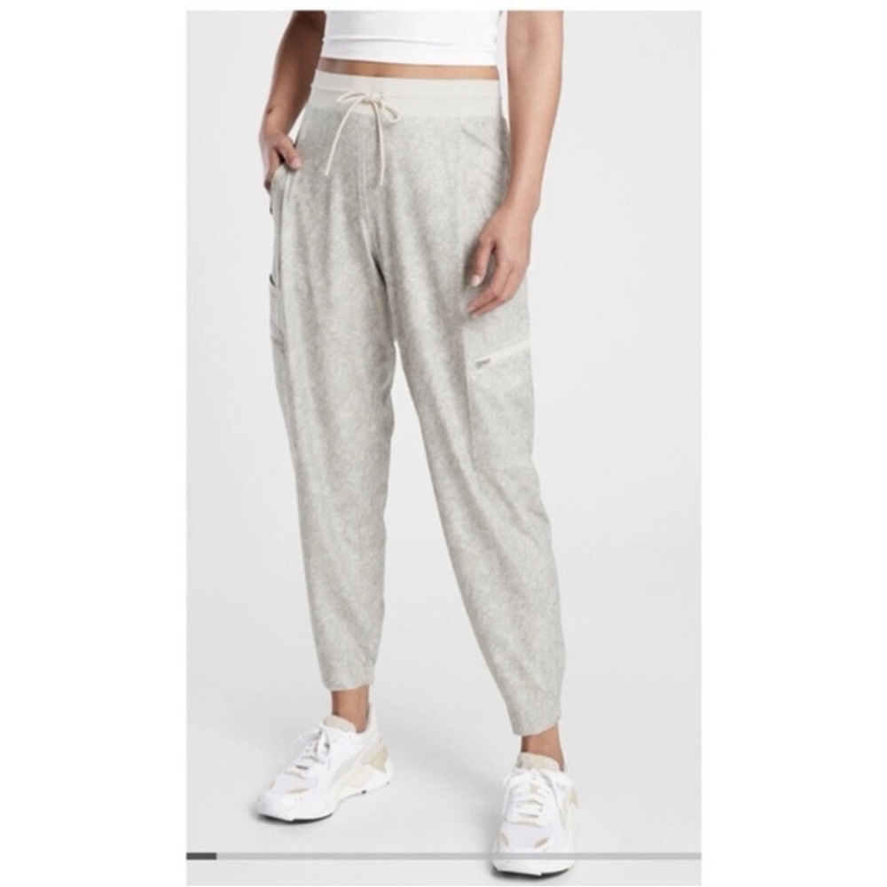 Athleta Venture Printed Pants size 8